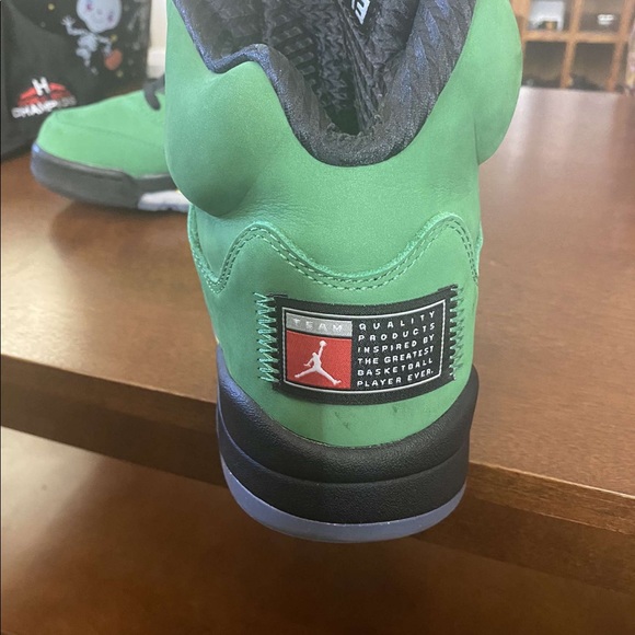 Sneakers - Picture 3 of 12